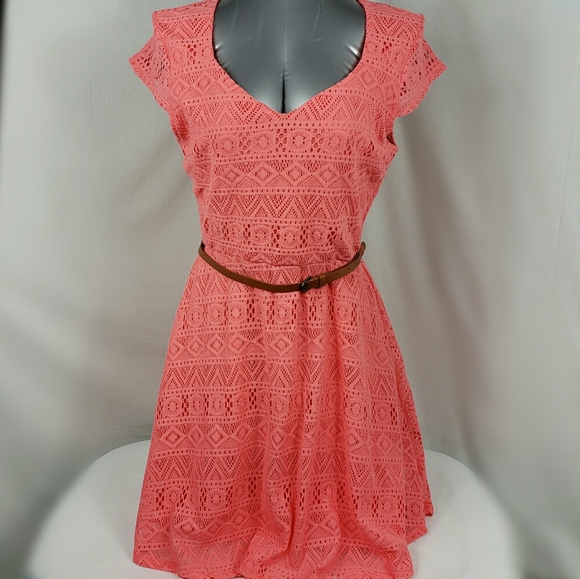 No Boundaries Dresses & Skirts - No Boundries Coral Lace Midi Dress